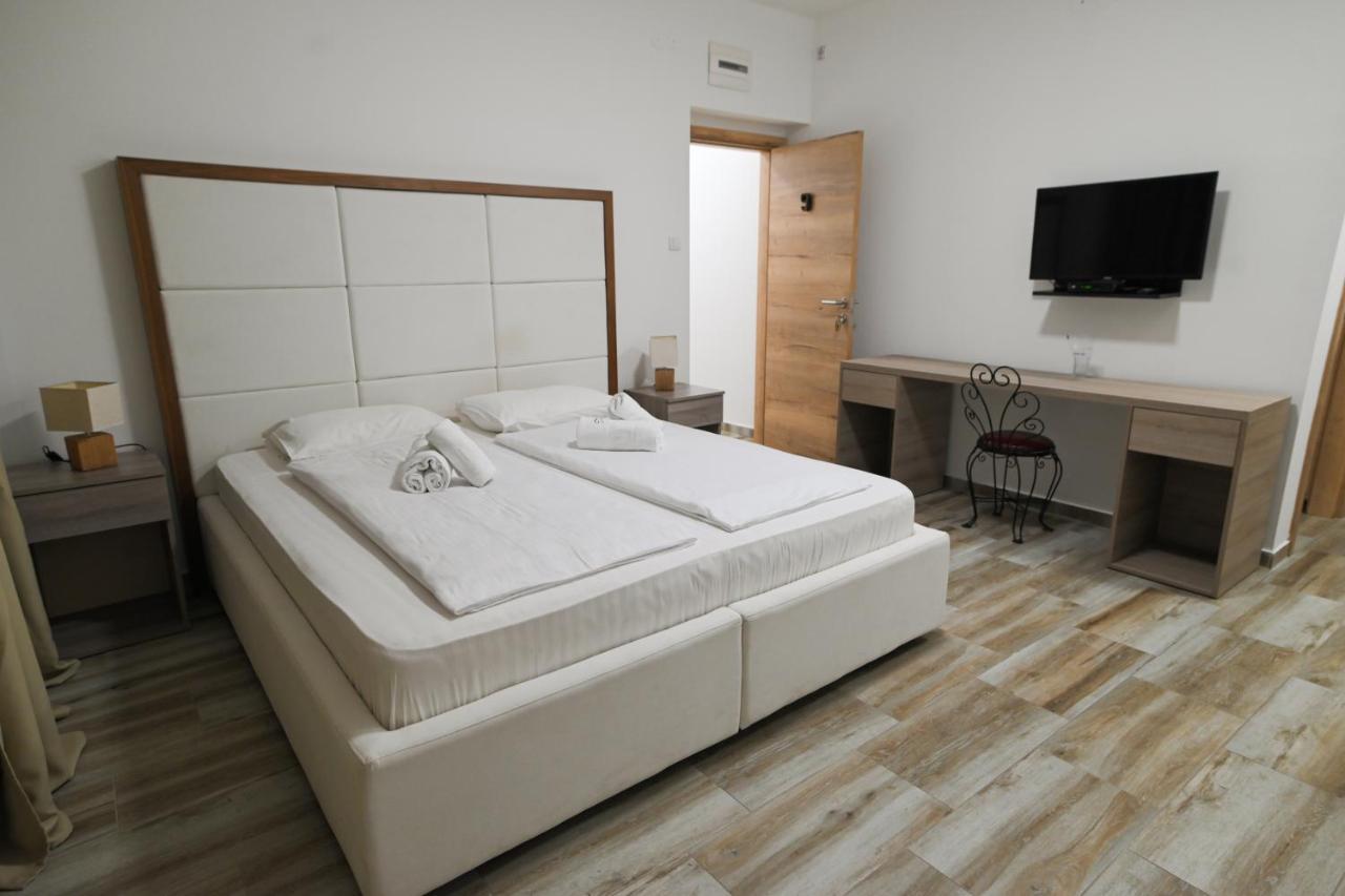 Twenty Park Aparthotel Kikinda Luaran gambar