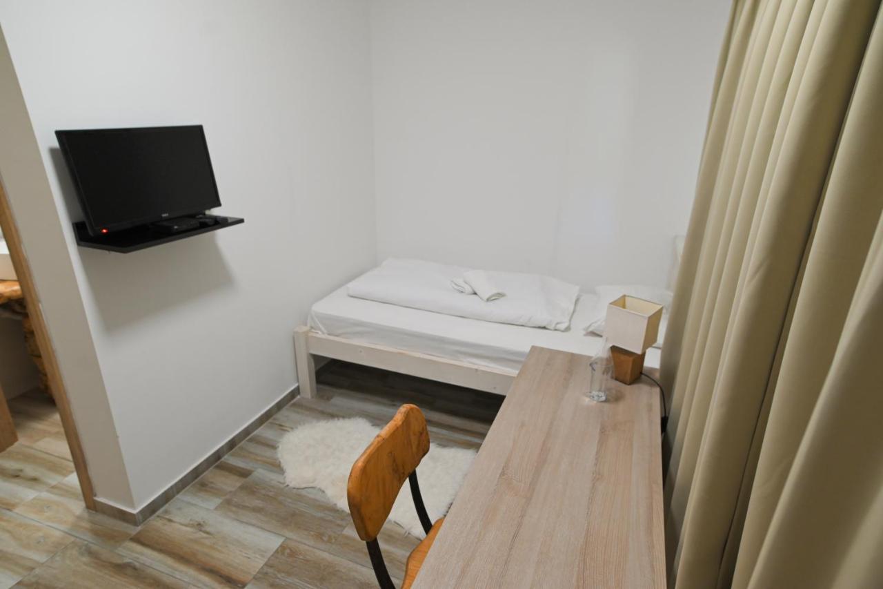 Twenty Park Aparthotel Kikinda Luaran gambar