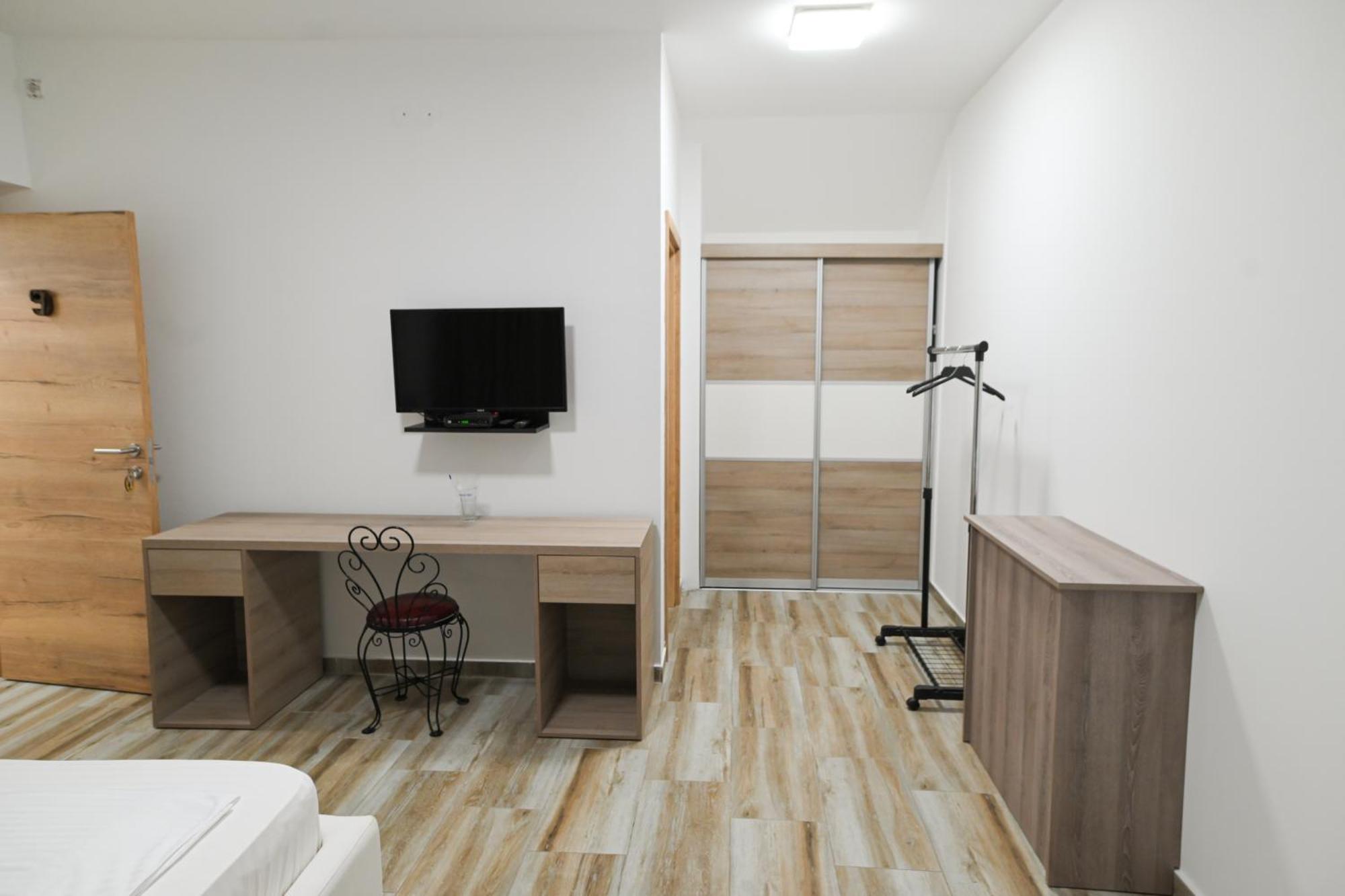 Twenty Park Aparthotel Kikinda Luaran gambar